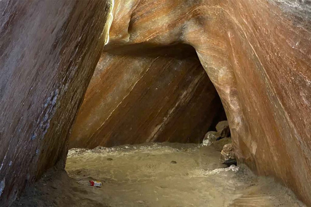 salt-cave-khewra